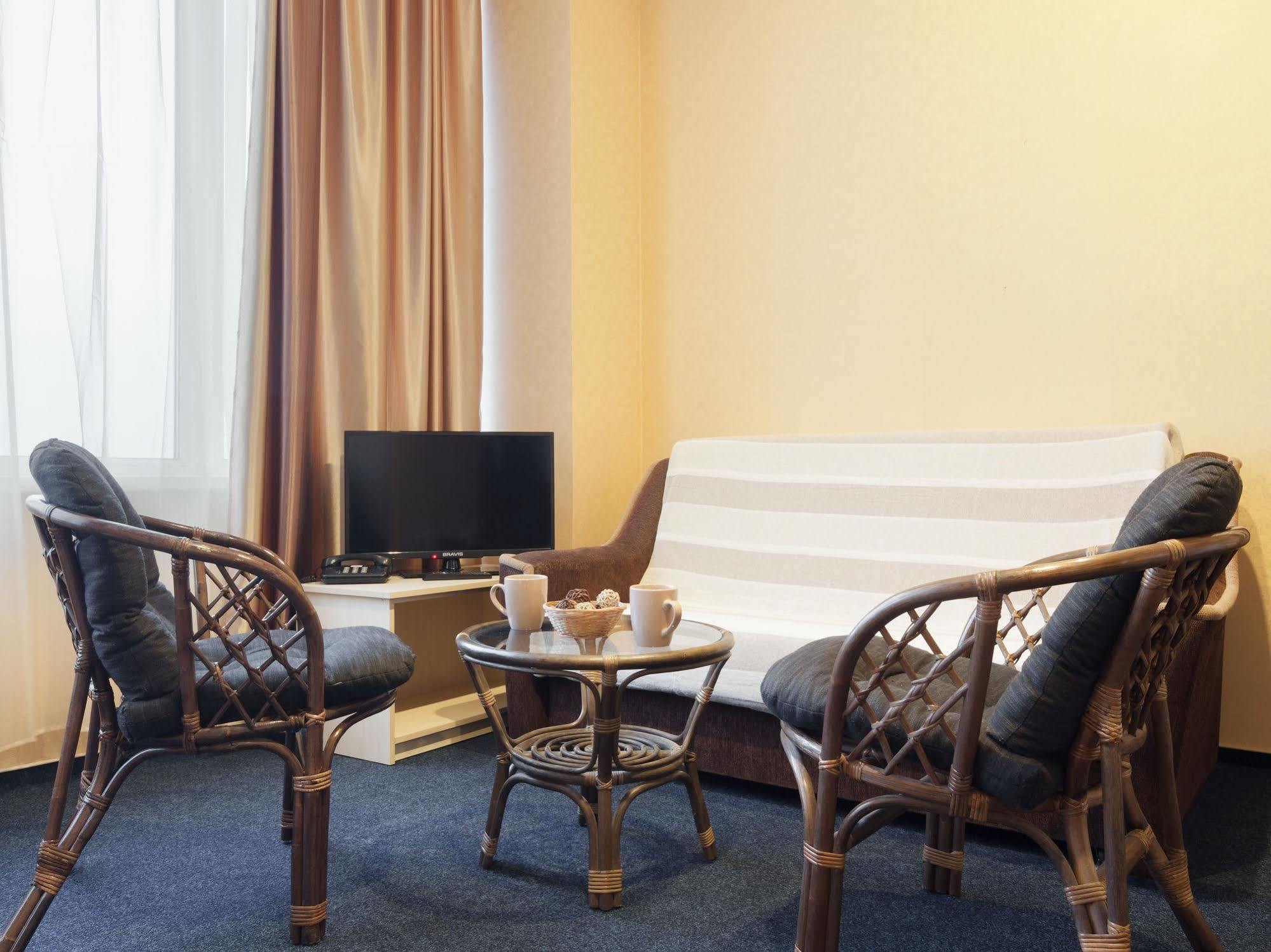 Apart Hotel Asotel Kharkiv Exterior photo